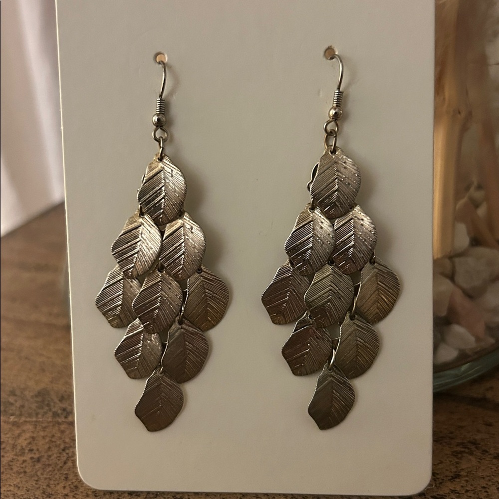 Elegant Gold Leaf Dangle Earrings